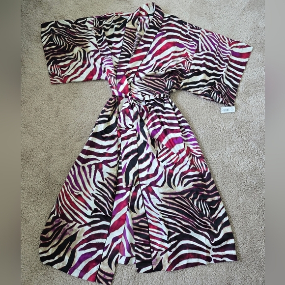 NWT NATORI Kuma Long Robe Length  52" Bathrobe Kimono Sleeve Plus Size 2X - Picture 3 of 16